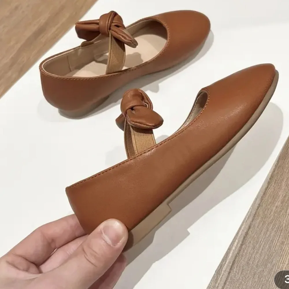 New  Kids'‎ Tan Mary Jane Shoes with Bow